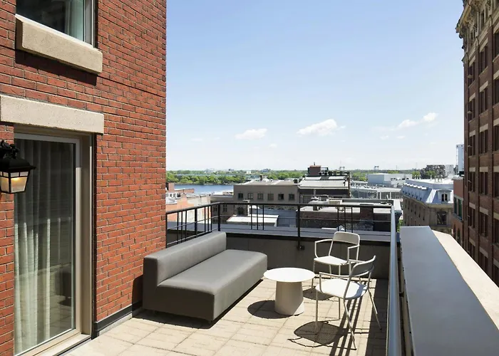 SpringHill Suites by Marriott Vieux-Montréal / Old Montreal